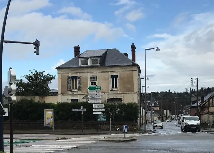 F2 Le Parking Netflix Wifi Gare *